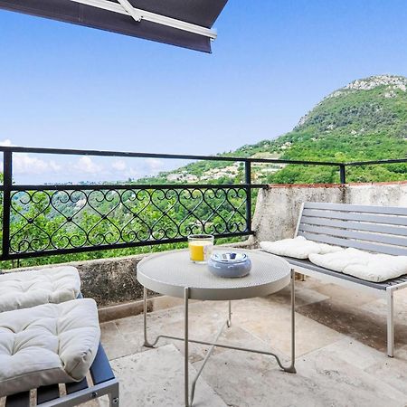 Awesome Apartment In Saint-Jeannet With Kitchen Экстерьер фото