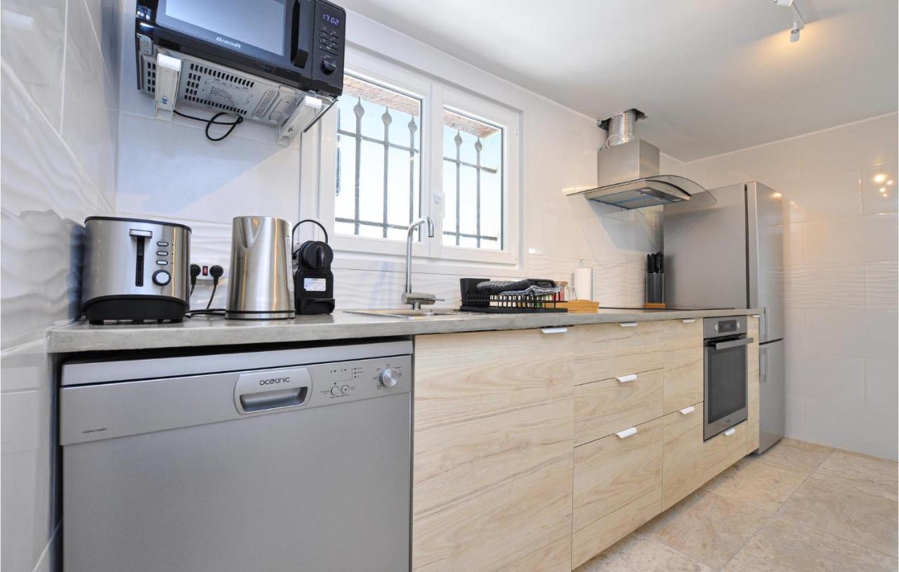 Awesome Apartment In Saint-Jeannet With Kitchen Экстерьер фото